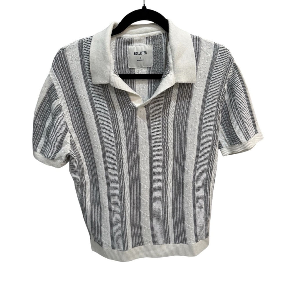 Hollister California Men’s S Black/Cream Striped Polo Pullover Sweater Unisex